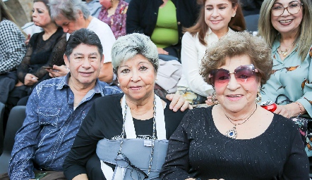  Juan José Ruiz, Beatriz Serna y María Luisa Serna.