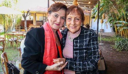  Martha Elena Gómez y Lulú Cortés.