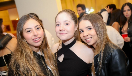  María José Sony, Andrea López y Ana Pao López.