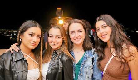  Estef Ávila, Vale Pérez, Lucero Pérez y Sofía Navarro.