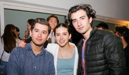  José Roberto Guevara, Natalia Heredia y Diego Valle.