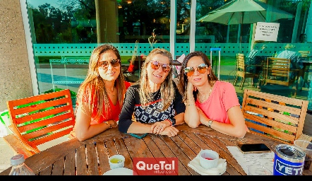  Coco Canseco, Sofía Rueda e Ifi Güemes.