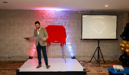  Alejandro Pérez Tobías.