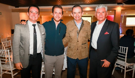  Alejandro Parra, Rodrigo Díaz de León, Alejandro Pérez y Heriberto González.