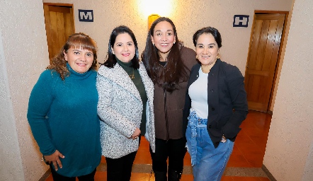  Carla Contreras, Keta Contreras, Nora Almendáriz y Rosa María González.