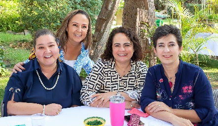  Mónica Berlanga, Mónica Cerda, Coco Leos y Julia Teresa González.