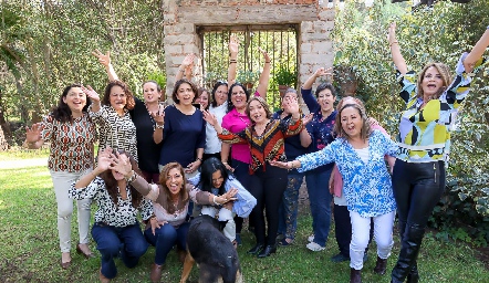  Amigas de la Generación ’84 del Sagrado Corazón.