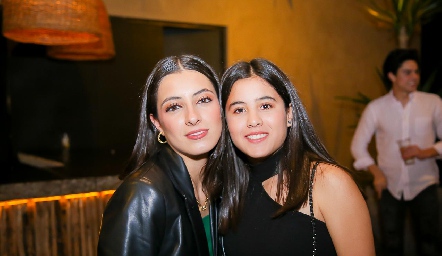  Marina Nieto y María Navarro.