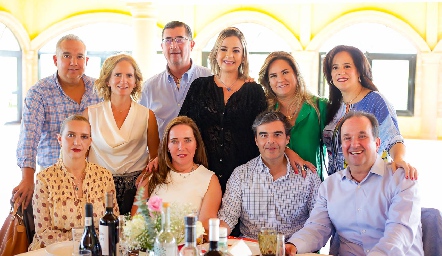  Jorge Villarreal, Ivette Coulon, Jaime Flores, Claudia Gouyonnet, Daniela Benavente, Marcela del Peral, Karina Navarro, Rocío Valle, Alfonso Ortiz y Héctor Hinojosa.