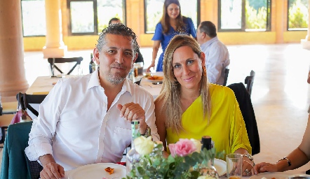  Bernardo Haro y Mónica Rodríguez.