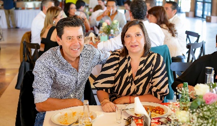  Andrés Martínez y Maritere Cadena.