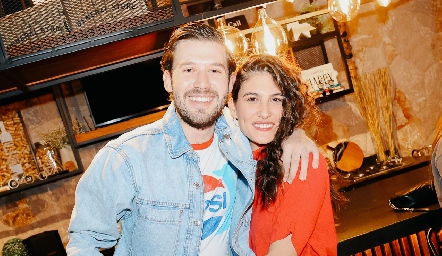  Oscar Mendizábal y Natalia Gárate.