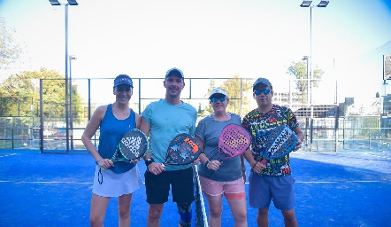 Marifer Bernal, Christian, Pili Torres y Arturo Rocha.