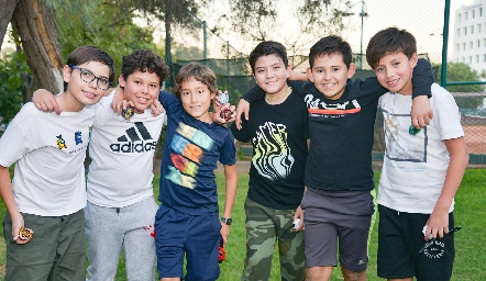 Pablo Rosa, Paolo Ascanio, Carlos Mier, Nicolas Quiroz, Sierra Lazarine, Sebastián Galarza.