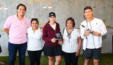  Cecilia de los Santos y Roberto de la Rosa, campeones.