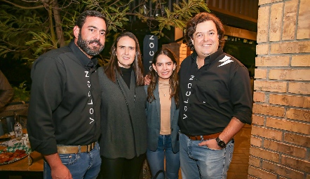  Sergio Suárez, María José Arenas, Daniela Castro y Alejandro Leautaud.