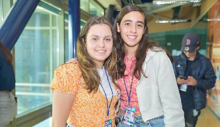 Montse Gonzales y Ana Espinoza.
