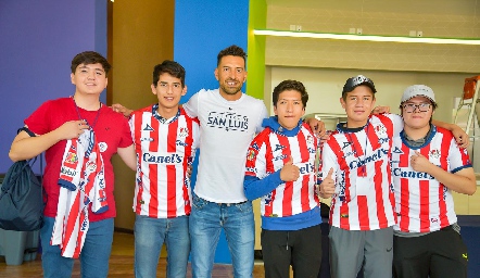 Jose Julian, Cristian, Rigoberto Esparza, Axel Gomez y Felipe Ramirez.