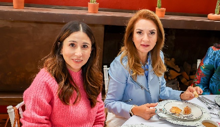  Carla Pantoja y Rocío Mexicano.