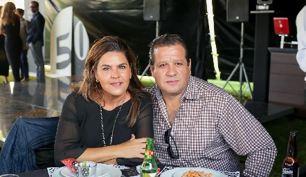 Gabriela Díaz Infante y Mauricio Vera.