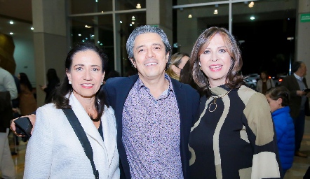  Rebeca Sandoval, Carlos Mier y Mella Elizálde.