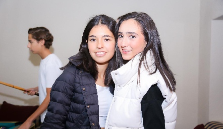 Aitana Hernández y Sofía Flores.
