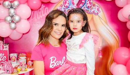  Alejandra y su hija Ale.
