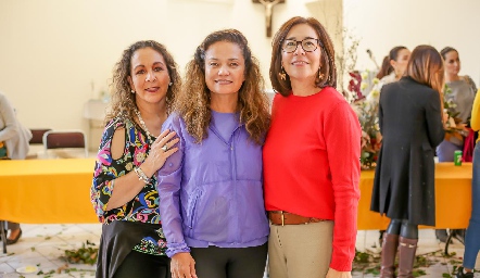  Lila González Ramírez, Aida Palau y Rebeca Bustillos.