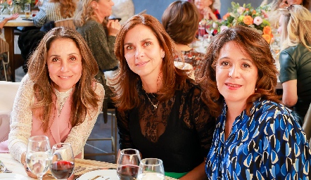  Martha Chalita, Rocío Nieto y Alicia del Peral.