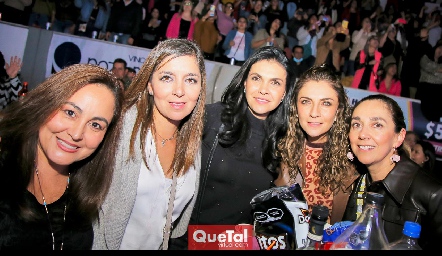  Marcela Flores, Karla Sarquis, Mariana, Ale Dip y Nuria Hernández.
