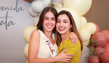  Natalia Navarro y Daniela Navarro.