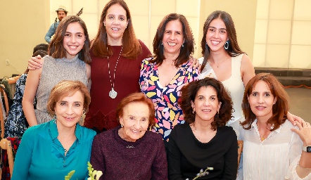  Familia Nava Carpizo.