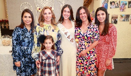 Bety Lázaro, Inés Hernández, Bety Lavín, Natalia Navarro, Claudia Nava e Ilse Lázaro.