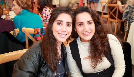  Daniela Lavín y María Lavín.