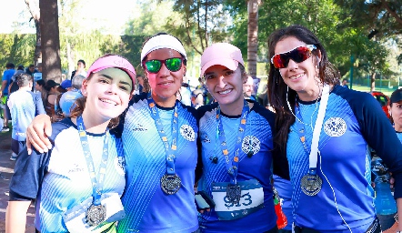  Jessica Ferretis, Saira Chevaile, Victoria García y Lourdes Ortiz.