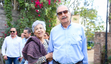 Margarita y Alfredo Lujambio.