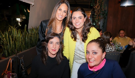  Gloria Leal, Isabel Rosillo, Claudia Zárate y Paulina Pérez.
