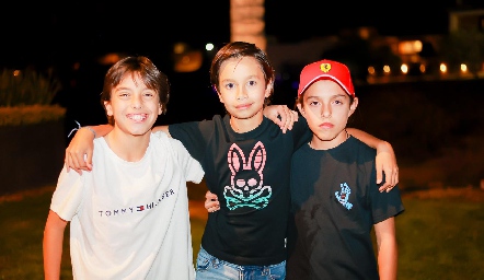  Rodrigo, Marcelo y Arturo.