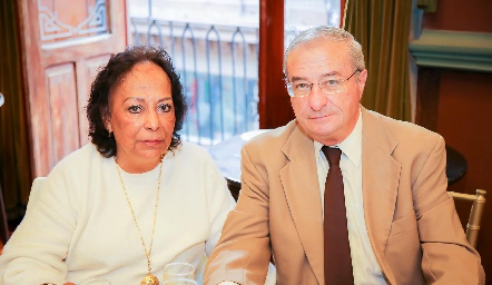  Carmen Fernández y Alejandro Córdova.