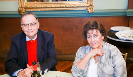  Alfonso Martínez y Sara Rodríguez.