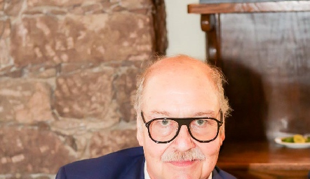  Javier Coello Trejo.