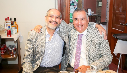  Joel González y Daniel Berrones.