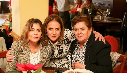  Claudia Anaya, Keny Anaya y Lourdes Montemayor.