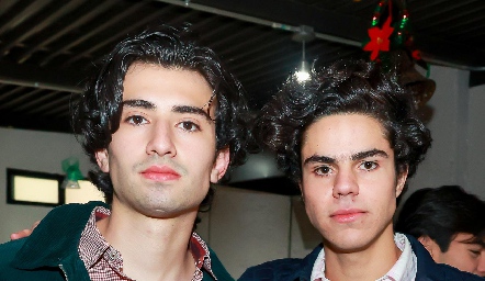  Diego Valle y Fran Leos.