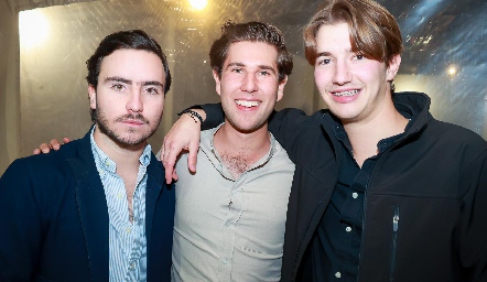  Mateo Guerra, Galo Galván y Javi Hernández.