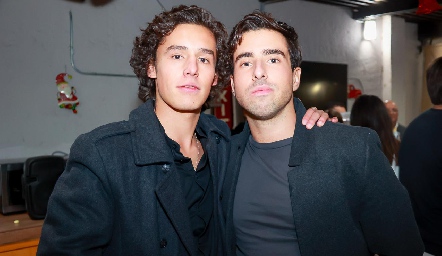  Juan Pablo Ruiz y Alejandro Navarro.