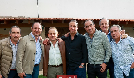  Alejandro Elizondo, Manuel Toledo, Saad Sarquis, Rodolfo Oliva, Fernando López, Francisco de la Rosa y Arturo González.