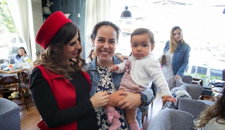  Iza Garza, Ana Isa e Inés Torres.