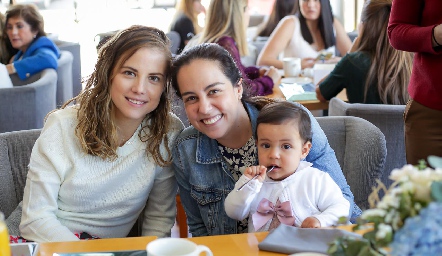  Montse Martell, Ana Isa e Inés Torres.