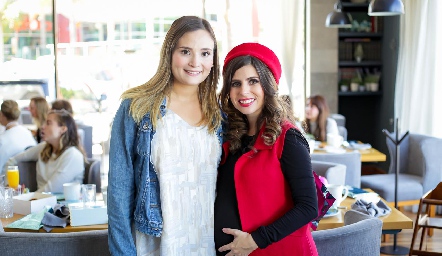  Pau Tello e Iza Garza.